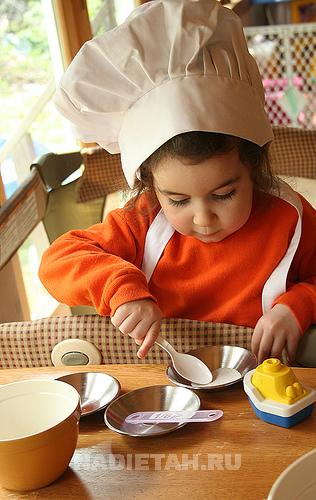1245226326_child_kitchen1.jpg